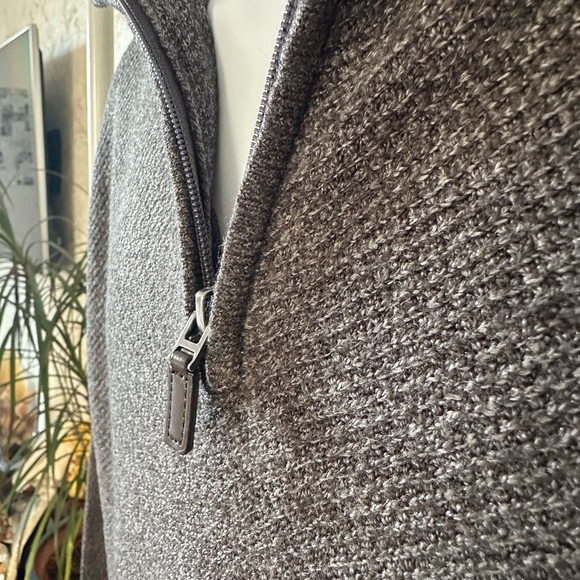 Dockers classic sweater pullover with quarter zipper and long sleeves. Size L. - Picture 14 of 15